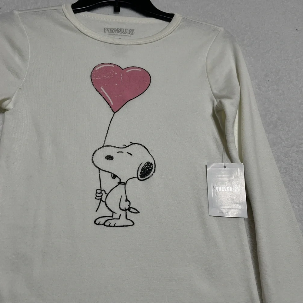 Peanuts Forever 21 Juniors White Ribbed Long Sleeve Snoopy Tee Small NWT - Picture 3 of 6